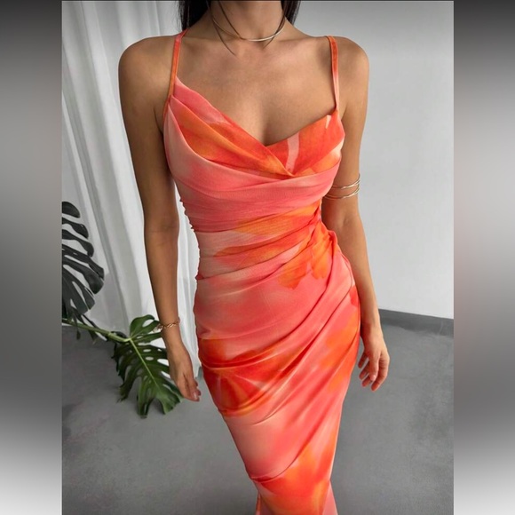 Floral Mesh Ruched Dress - Picture 4 of 8